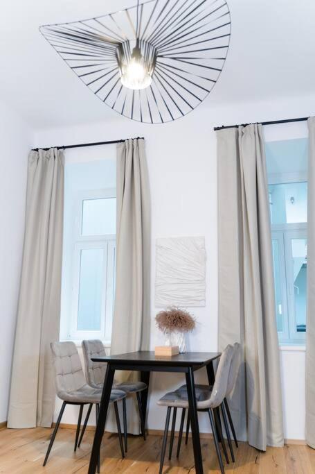 ウィーンZentrale & Ruhige 2 Zimmer - 42M²アパートメント エクステリア 写真
